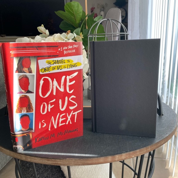 One of us is Next | Hardcover | Sequel to One of us is Lying - Picture 5 of 6